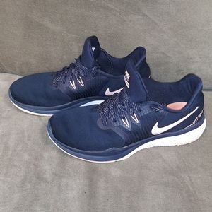 Nike Training In Season TR8 ladies shoes